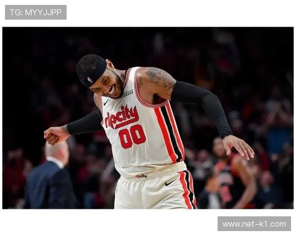 威斯布鲁克改变持球节奏主导快攻，提升湖人转换进攻效率