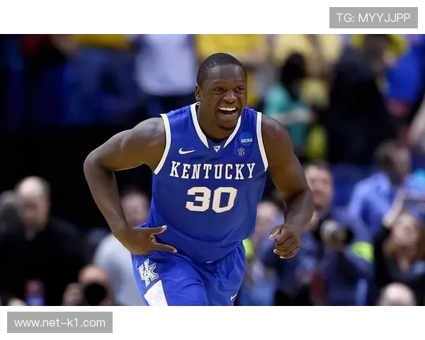 朱利叶斯·兰德尔挡拆创造高效出手机会 拉开与队友得分差距